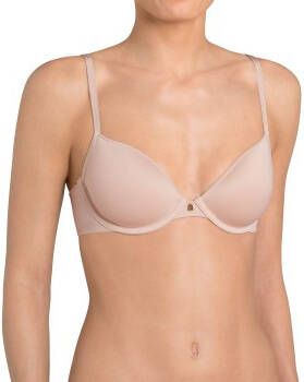 Triumph Body Make up Essentials WHP